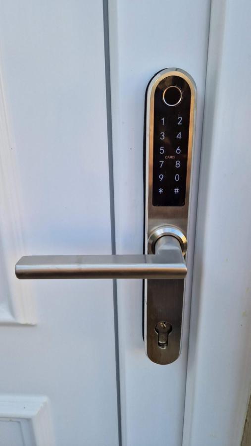 Friendly Apartment In The Suburb. ブダペスト エクステリア 写真