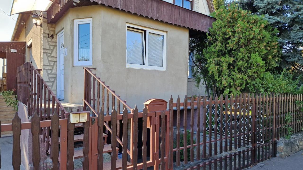 Friendly Apartment In The Suburb. ブダペスト エクステリア 写真