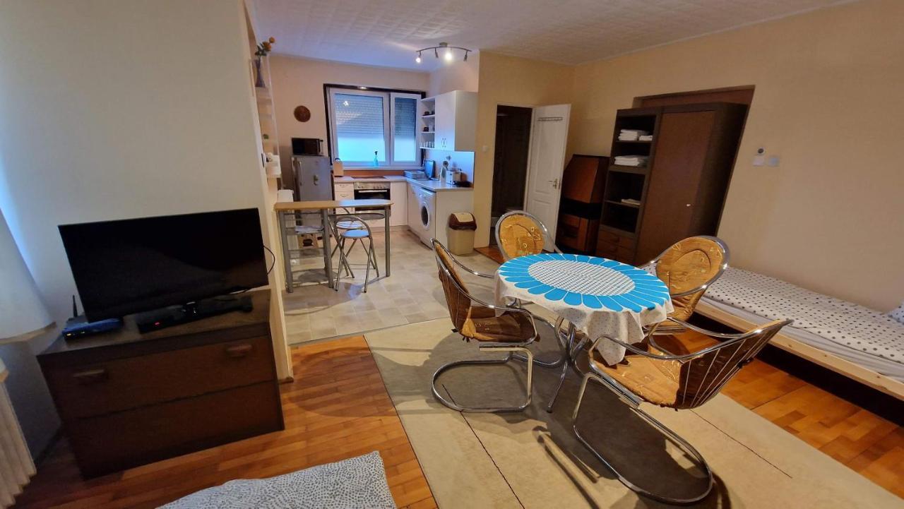 Friendly Apartment In The Suburb. ブダペスト エクステリア 写真